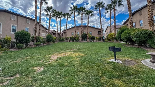 $1,395 | 8985 South Durango Drive, Unit 1087, Las Vegas, NV 89113