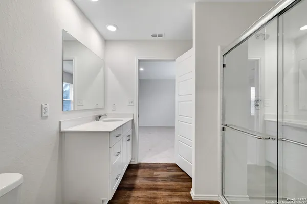 $1,995 | 11637 Anselmo, San Antonio, TX 78254