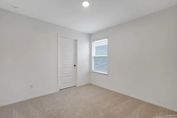 $1,995 | 11637 Anselmo, San Antonio, TX 78254