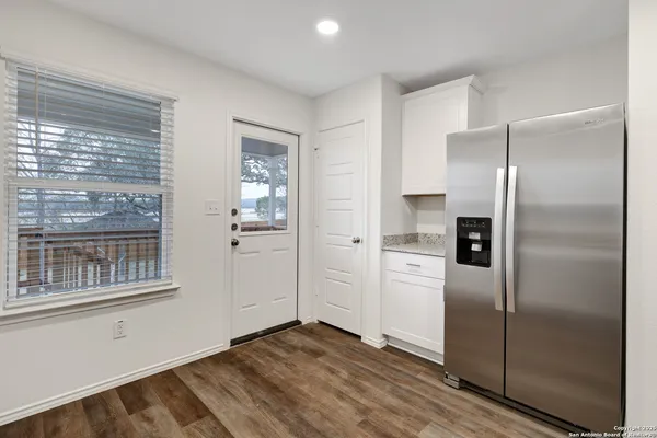 $1,995 | 11637 Anselmo, San Antonio, TX 78254