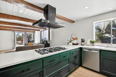 $1,095,000 | 2950 Oak Pointe Drive, Lompoc, CA 93436