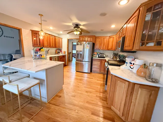 $315,000 | 10052 Landmark Drive, Rock Falls, IL 61071