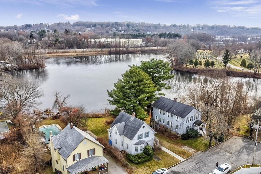 9 Trowbridge Circuit Worcester, MA 01603 - Photo 2 of 40 a view of a lake in middle of the town