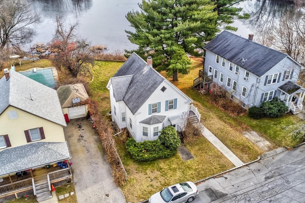 9 Trowbridge Circuit Worcester, MA 01603 - Photo 4 of 40 a aerial view of a house