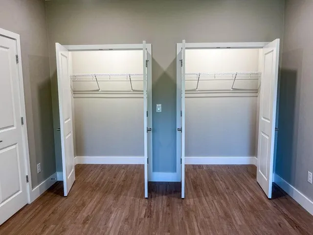 $2,650 | 2885 Leahs Lane, Navarre, FL 32566