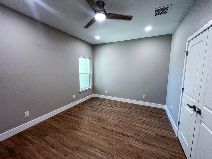 2885 Leahs Lane Navarre, FL 32566 - Photo 14 of 26 20241208211715935851000000-o