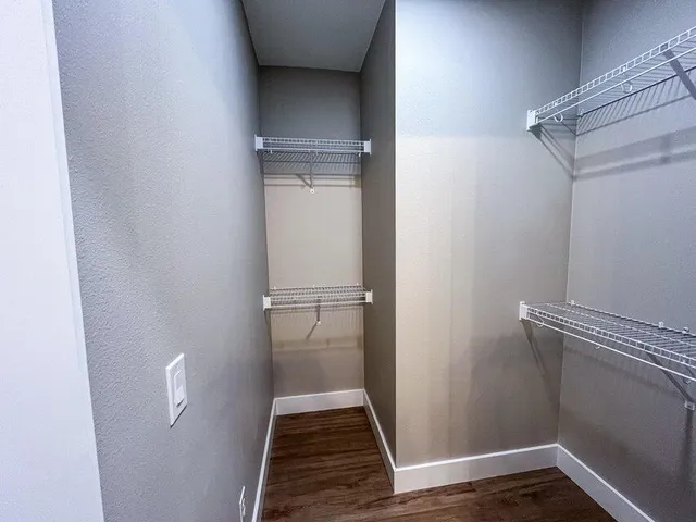 $2,650 | 2885 Leahs Lane, Navarre, FL 32566