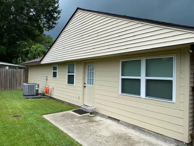 $2,500 | 5 Nimitz Drive, Harahan, LA 70123