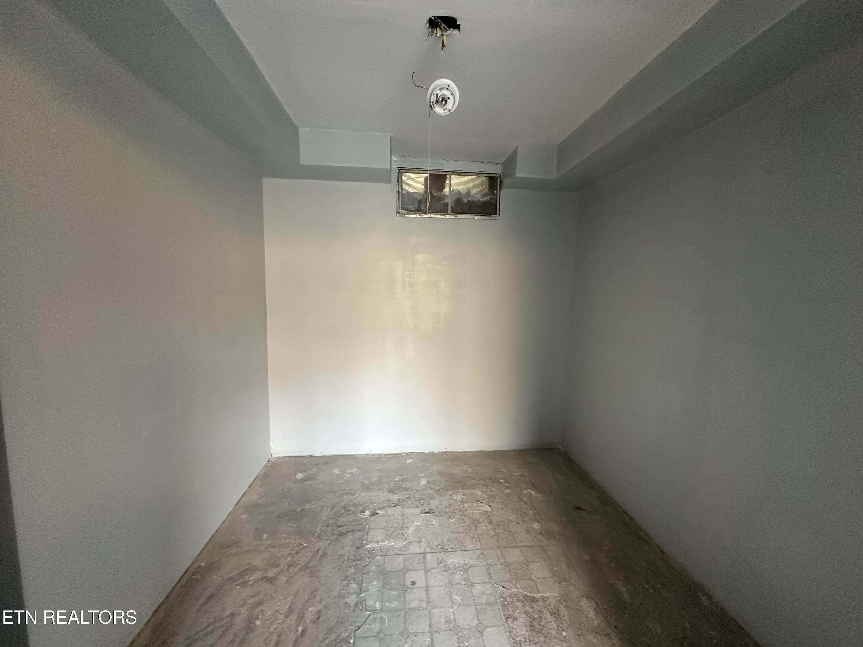 1377 Dr Thomas Walker Road Ewing, VA 24248 - Photo 12 of 17 IMG_4118