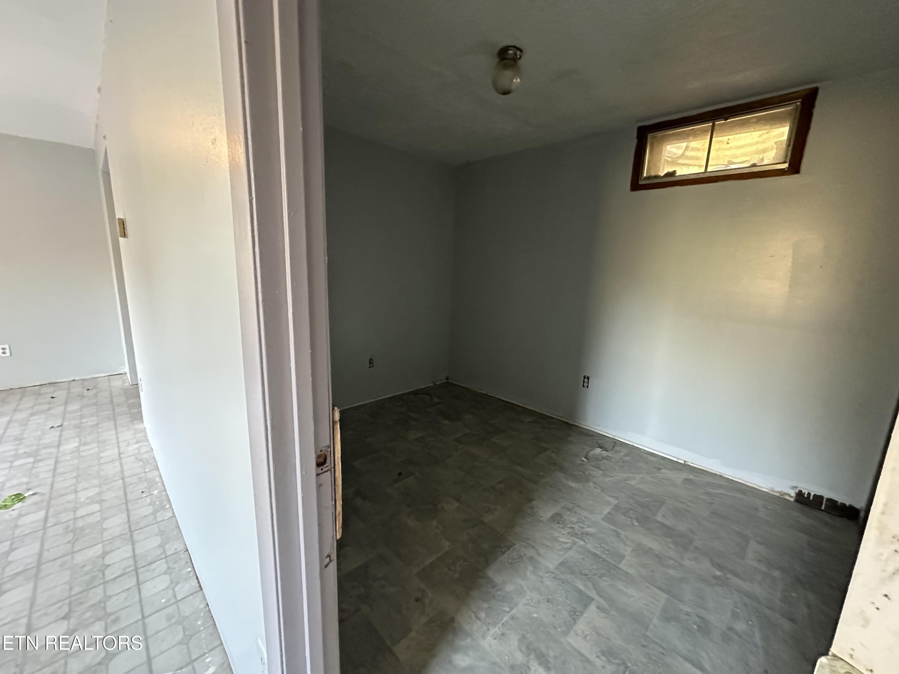 1377 Dr Thomas Walker Road Ewing, VA 24248 - Photo 14 of 17 IMG_4122