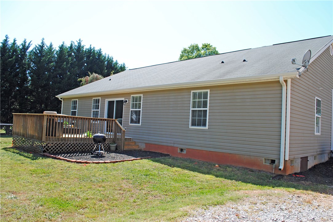 4328 Midway Road Belton, SC 29627 - Photo 11 of 36