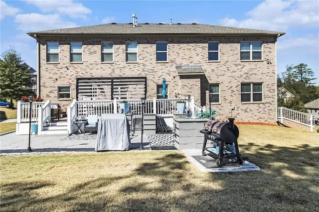 a view of a house with patio