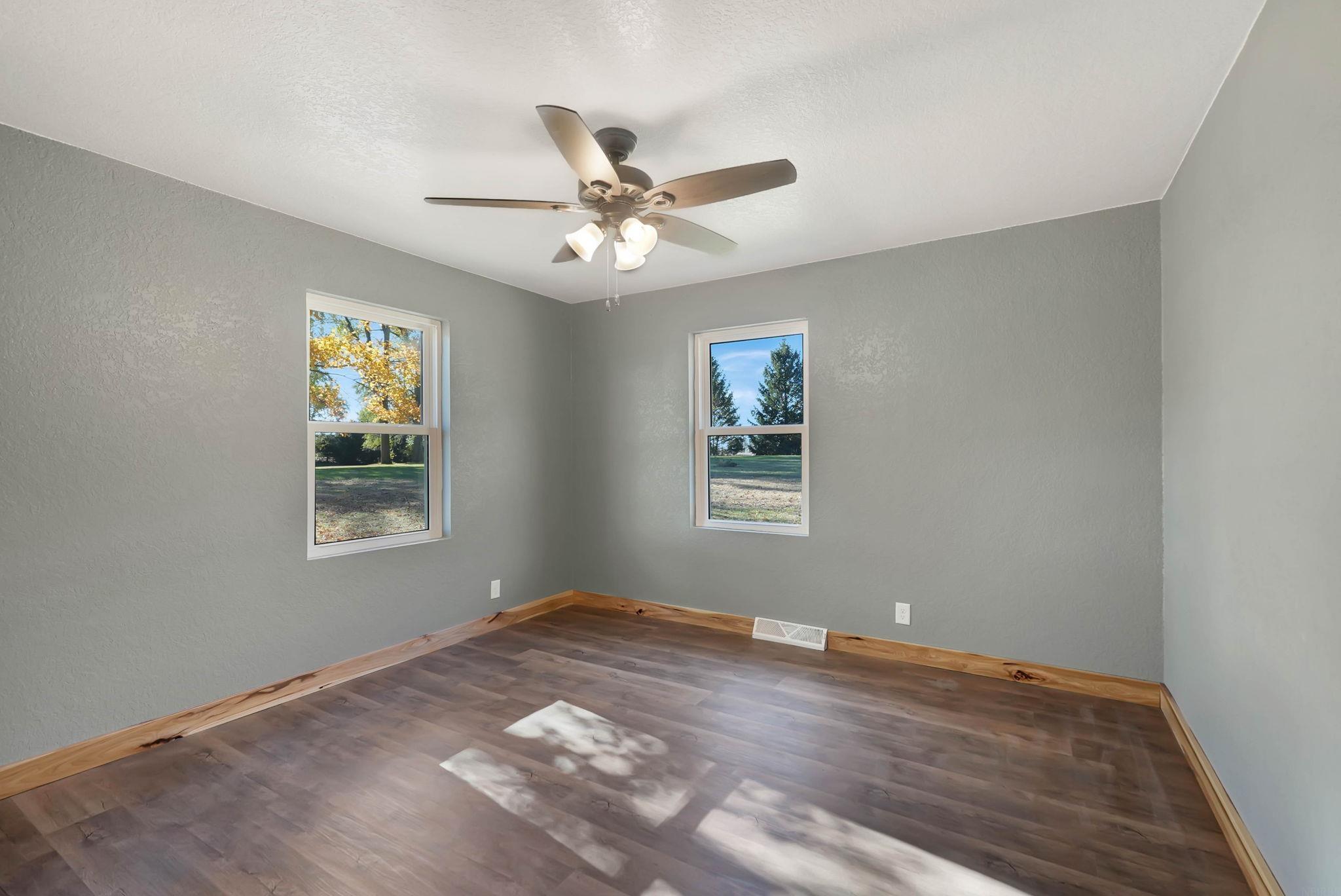 1634 11th Street Waterloo, IA 50702 - Photo 9 of 43 Gallery Image 9