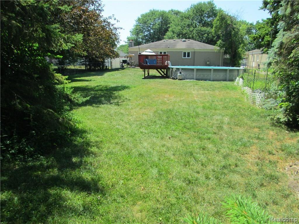 337 Buckingham Road Canton, MI 48188 - Photo 7 of 34 yard with pool view.jpg