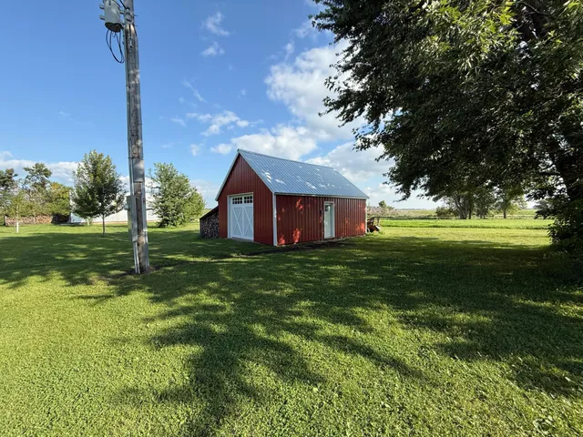 $219,900 | 345 200th Avenue Southwest, Appleton, MN 56208