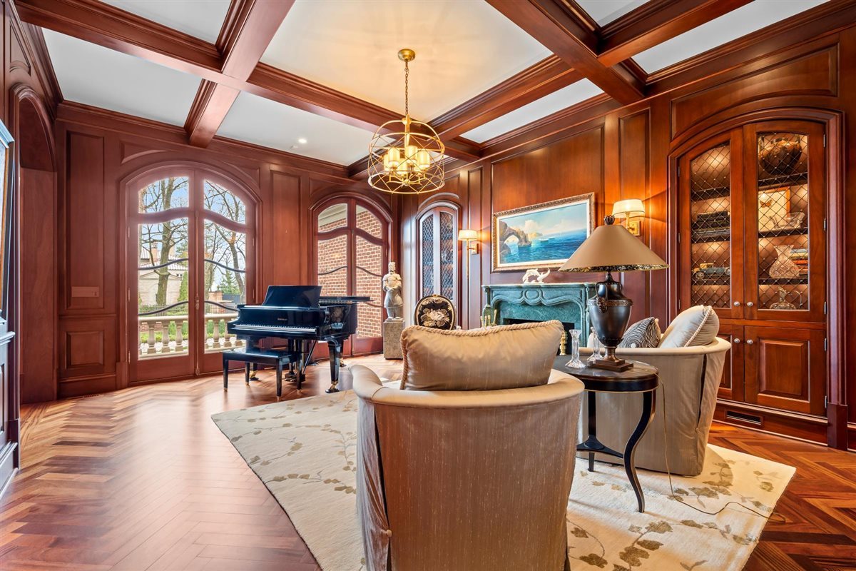 950 Lake Road Lake Forest, IL 60045 - Photo 12 of 72 Gallery Image 12