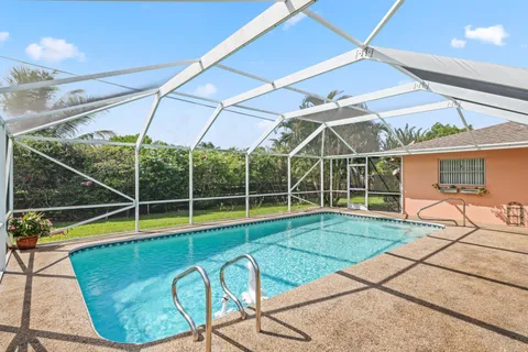$949,000 | 73 Fairview East, Tequesta, FL 33469