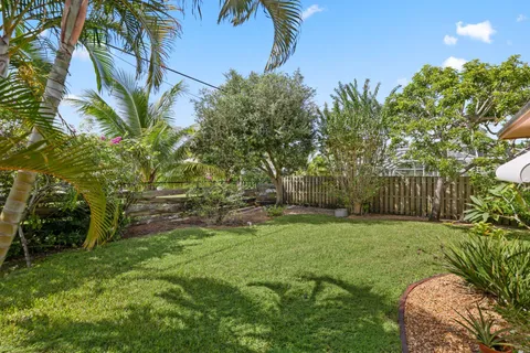 $949,000 | 73 Fairview East, Tequesta, FL 33469