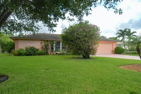 $949,000 | 73 Fairview East, Tequesta, FL 33469