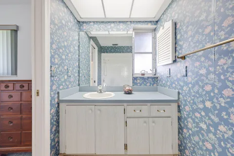 $949,000 | 73 Fairview East, Tequesta, FL 33469