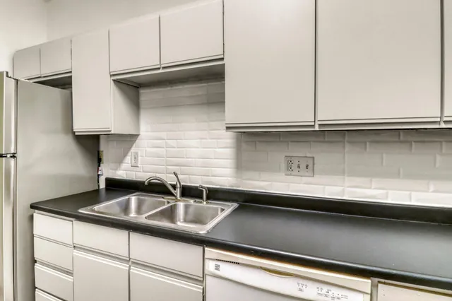 $240,000 | 609 3rd Avenue South, Moorhead, MN 56560