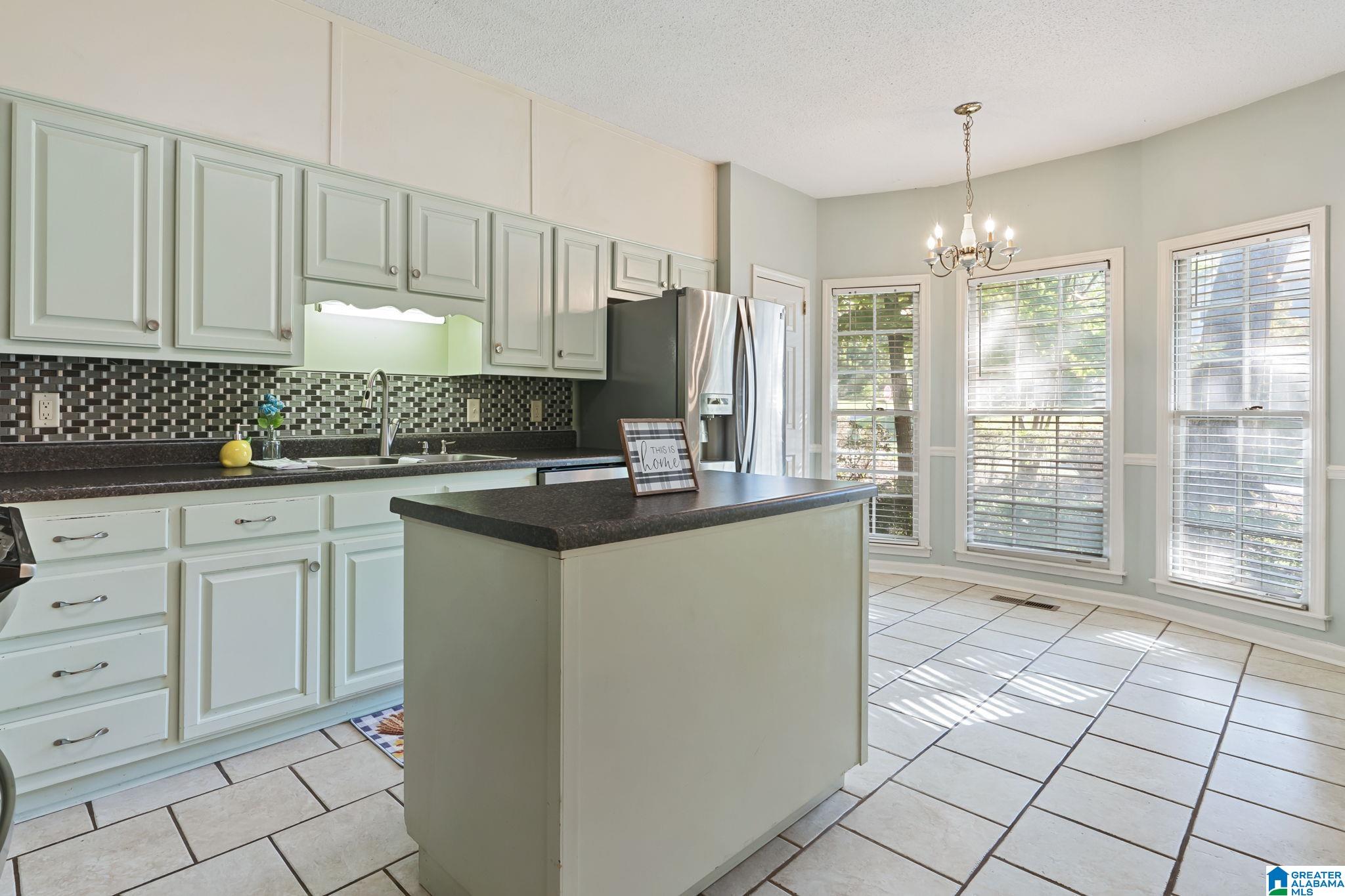 1303 Sequoia Trail Alabaster, AL 35007 - Photo 5 of 26