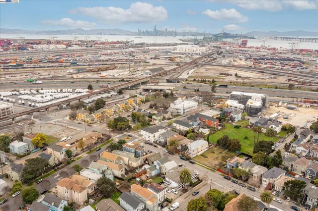 $1,299,000 | 1745 Chase Street, Oakland, CA 94607