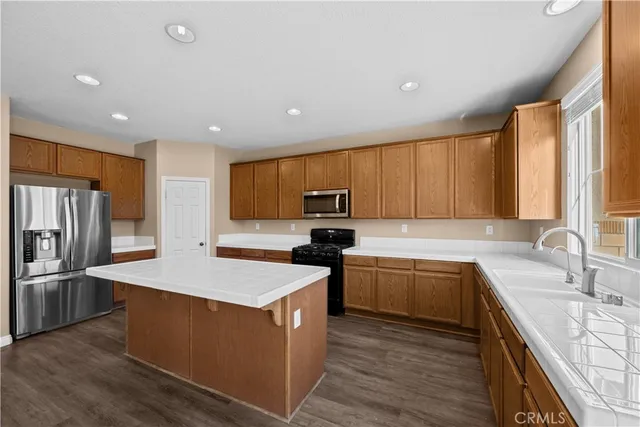 $4,200 | 38442 Wakefield Place, Palmdale, CA 93551