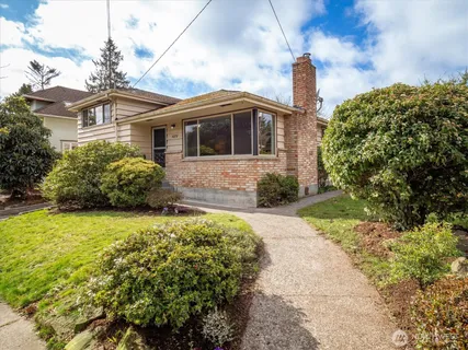 $855,000 | 5819 30th Avenue Northwest, Seattle, WA 98107