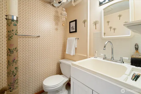 $855,000 | 5819 30th Avenue Northwest, Seattle, WA 98107