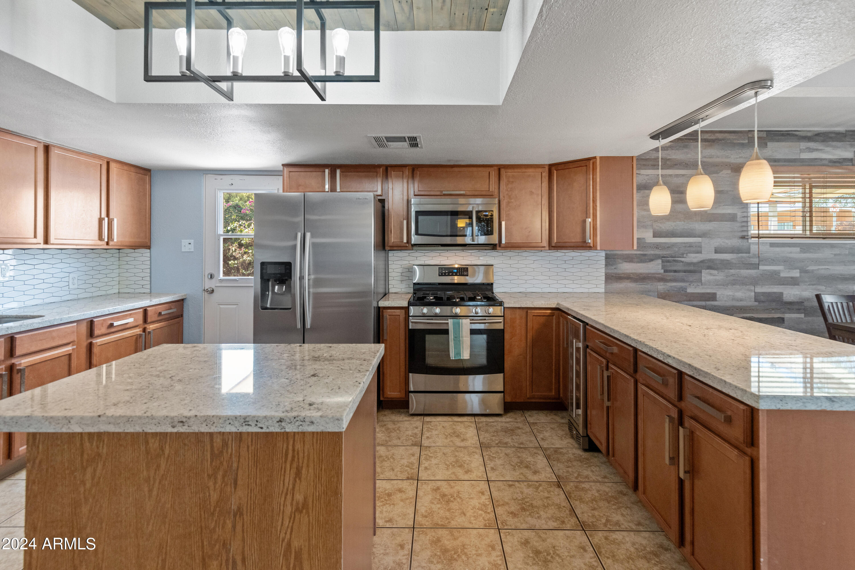 2801 E Osborn Rd-21