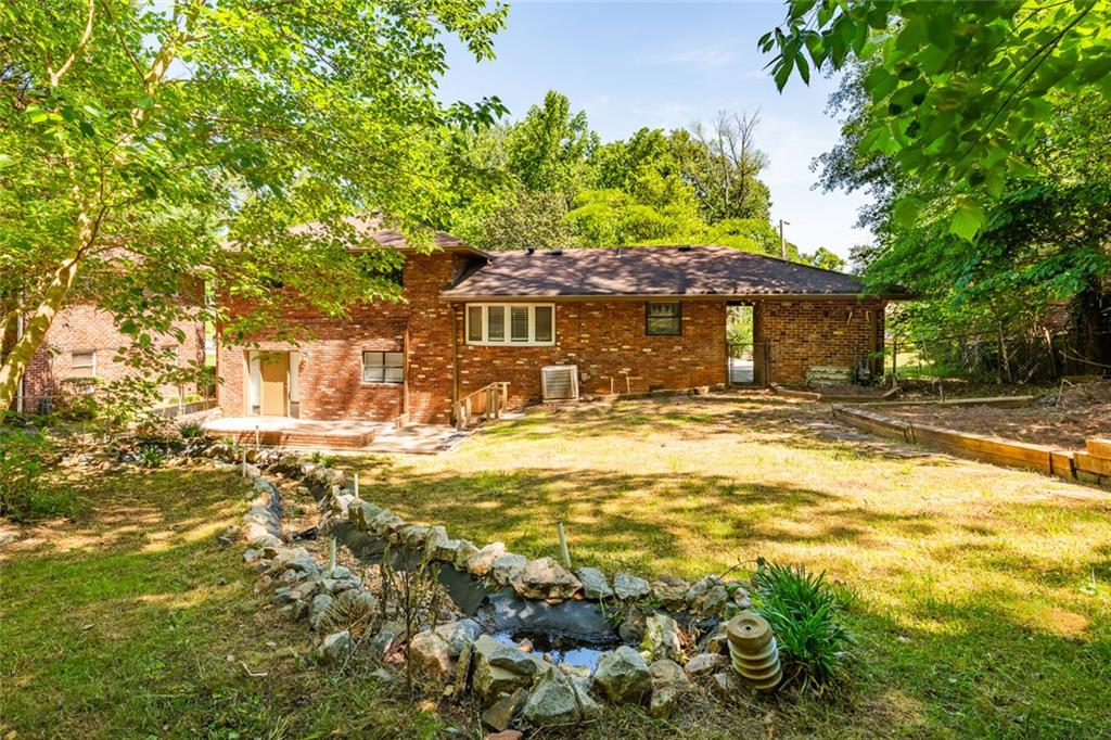 1947 Farris Drive Decatur, GA 30032 - Photo 3 of 34