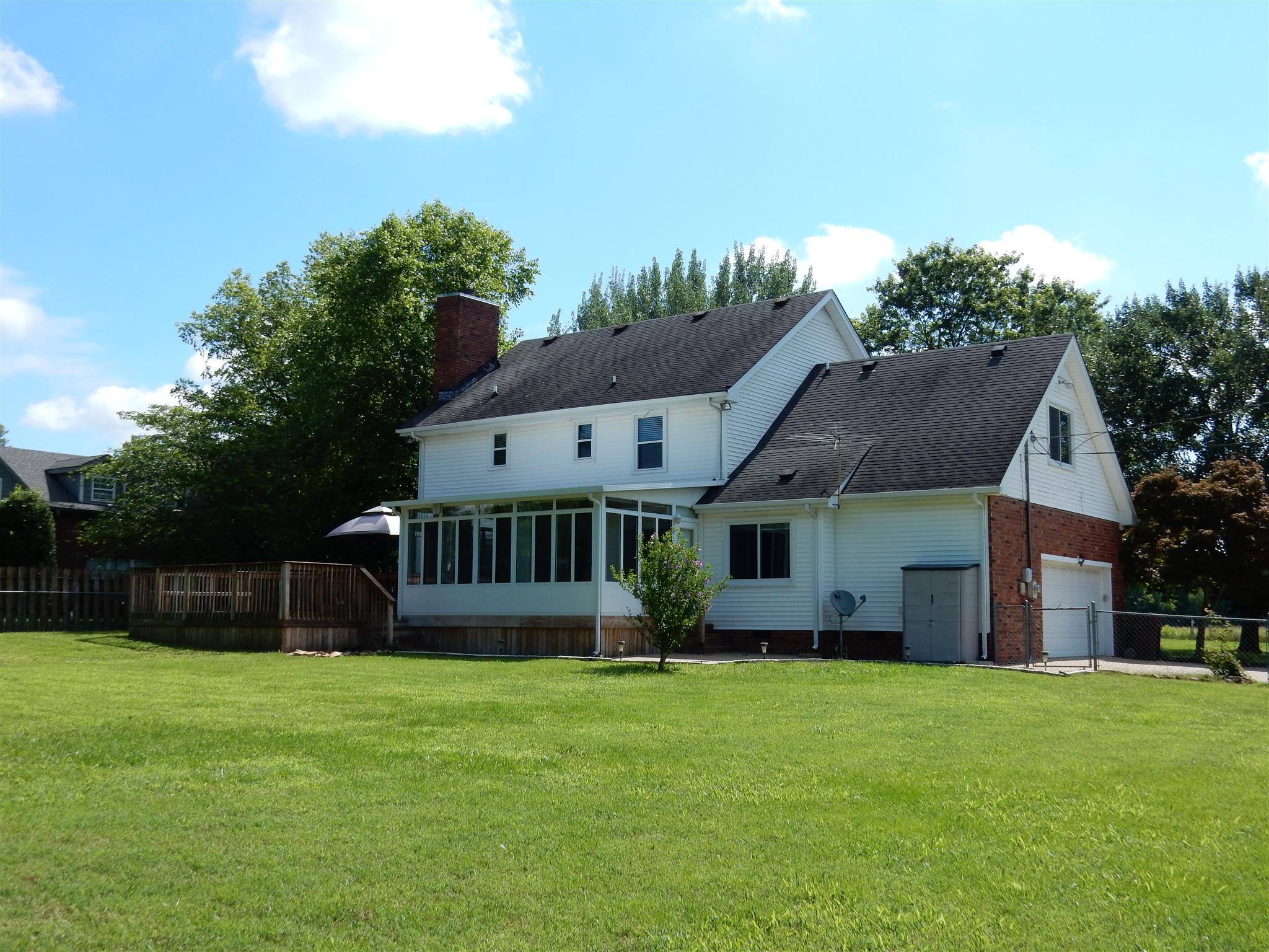 2884 Cages Bend Road Gallatin, TN 37066 - Photo 23 of 26 front view of house with a yard