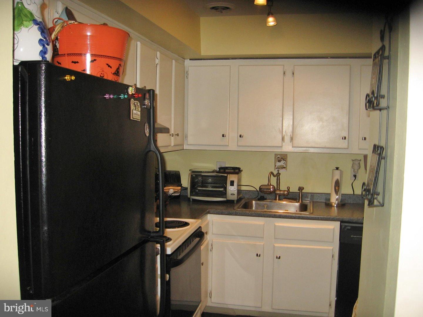 3206 Embarcadero Court, Unit TYPE Springfield, PA 19064 - Photo 12 of 24 Gallery Image 12
