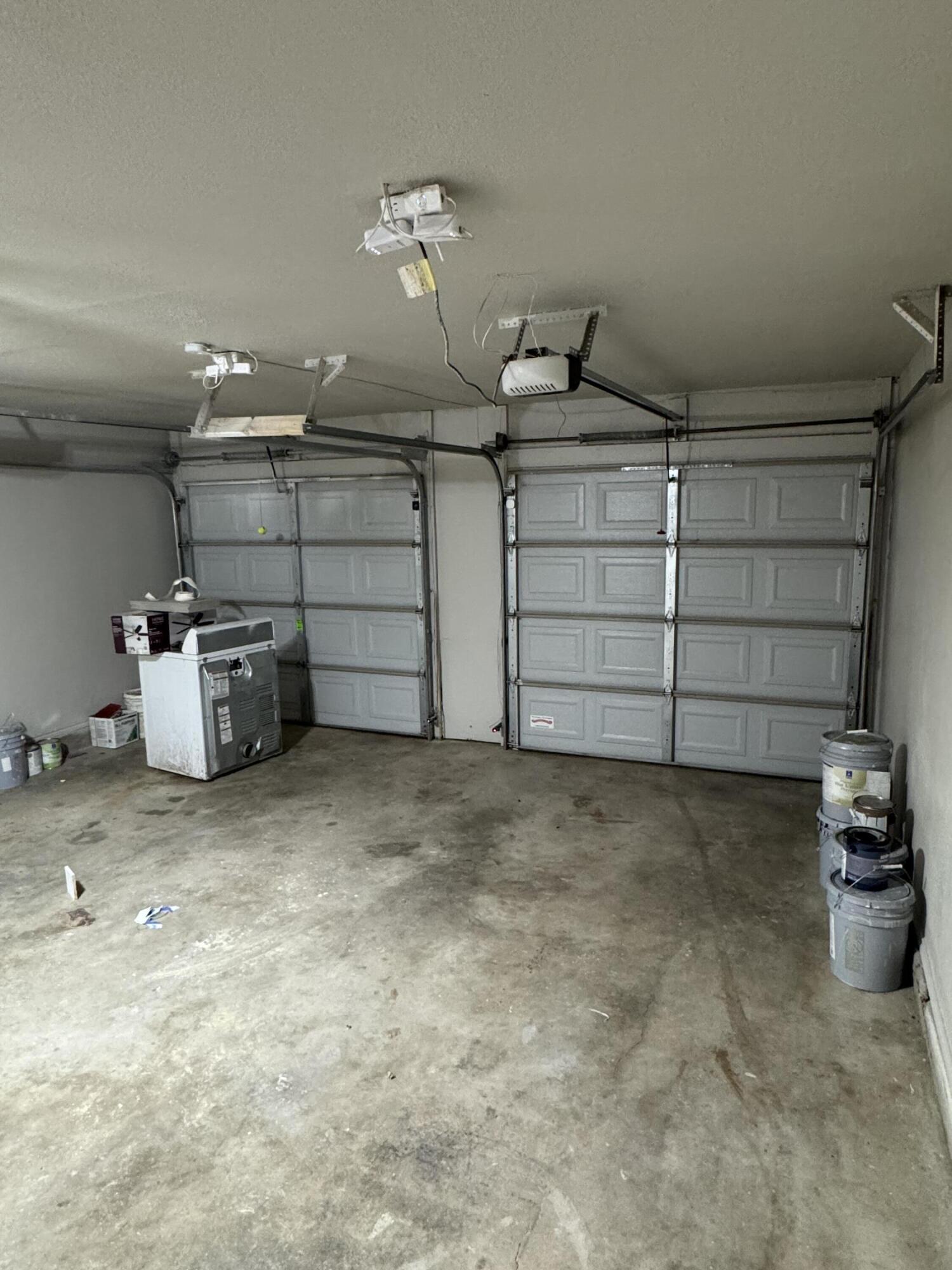 4402 78th Street Lubbock, TX 79424 - Photo 43 of 43 a view of a garage