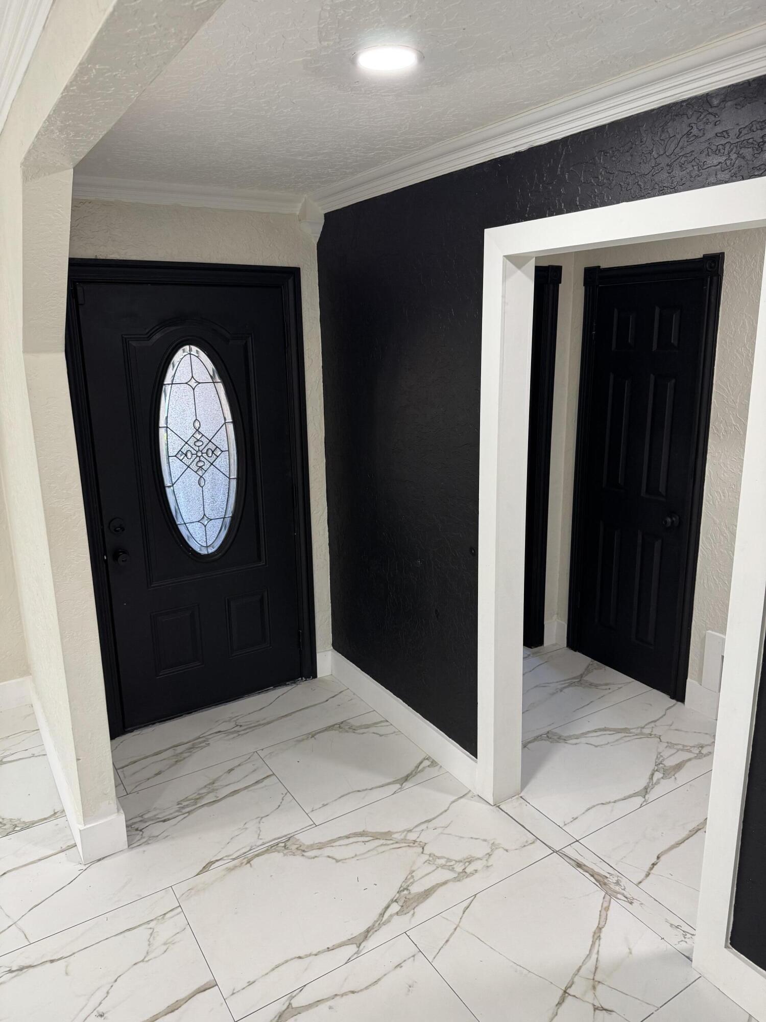 4402 78th Street Lubbock, TX 79424 - Photo 8 of 43 a big room with a closet and a fireplace