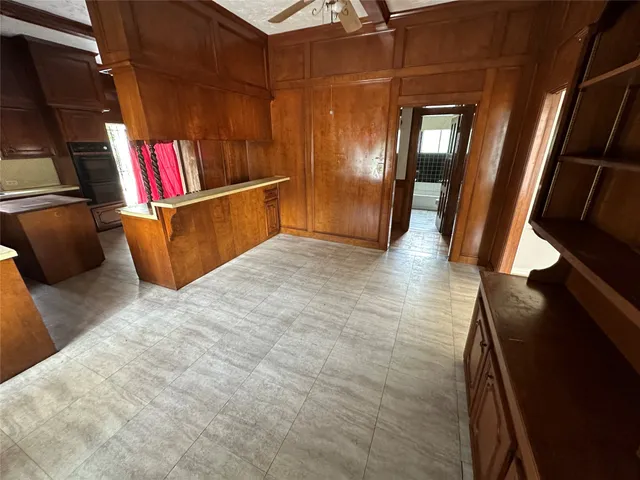 a view of walk in closet