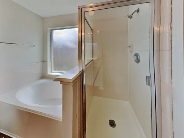 $1,950 | 2114 English Green Way, Fresno, TX 77545