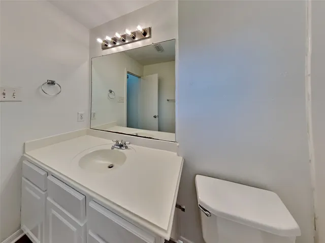 $1,950 | 2114 English Green Way, Fresno, TX 77545