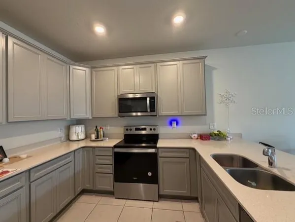 $2,800 | 10829 Wooded Acre Alley, Orlando, FL 32829