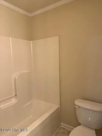 $1,100 | 3929 Sterling Pointe Drive, Unit AAA5, Winterville, NC 28590