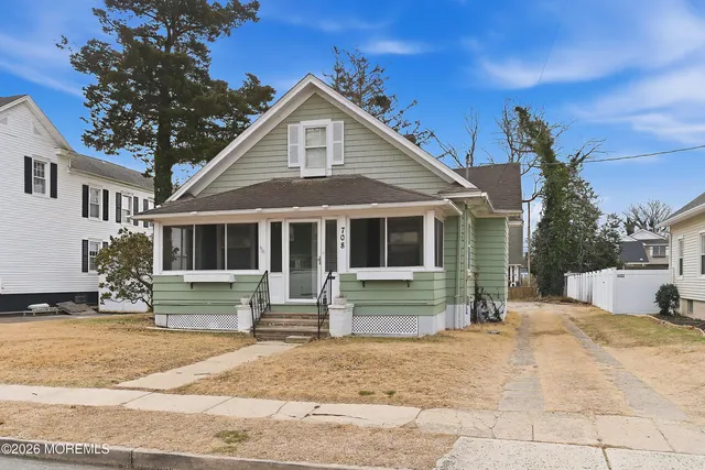 $3,500 | 708 Atlantic Avenue, Point Pleasant Beach, NJ 08742