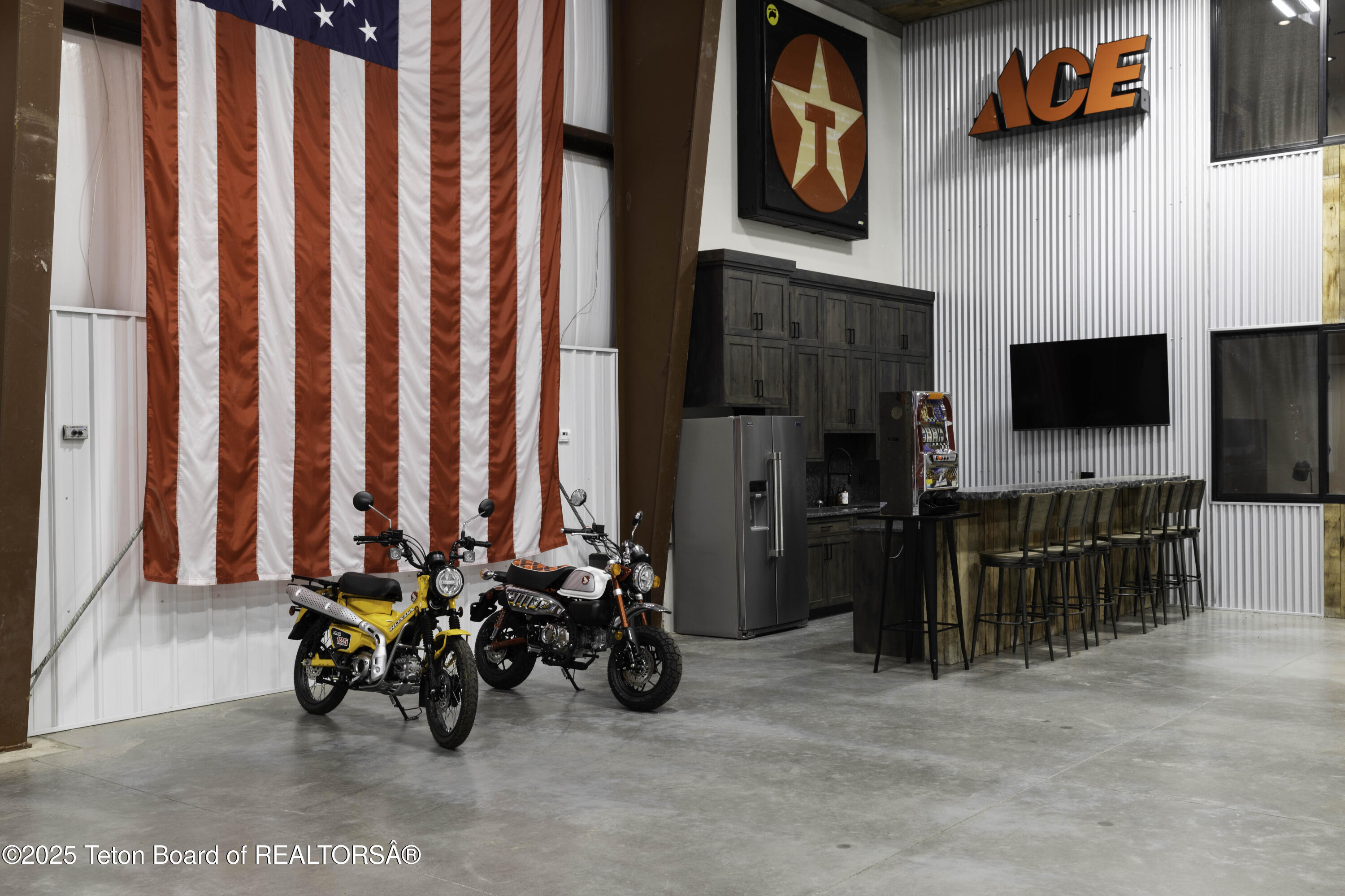 42 Airport Road Afton, WY 83110 - Photo 13 of 16 Web - Hangar 42-4