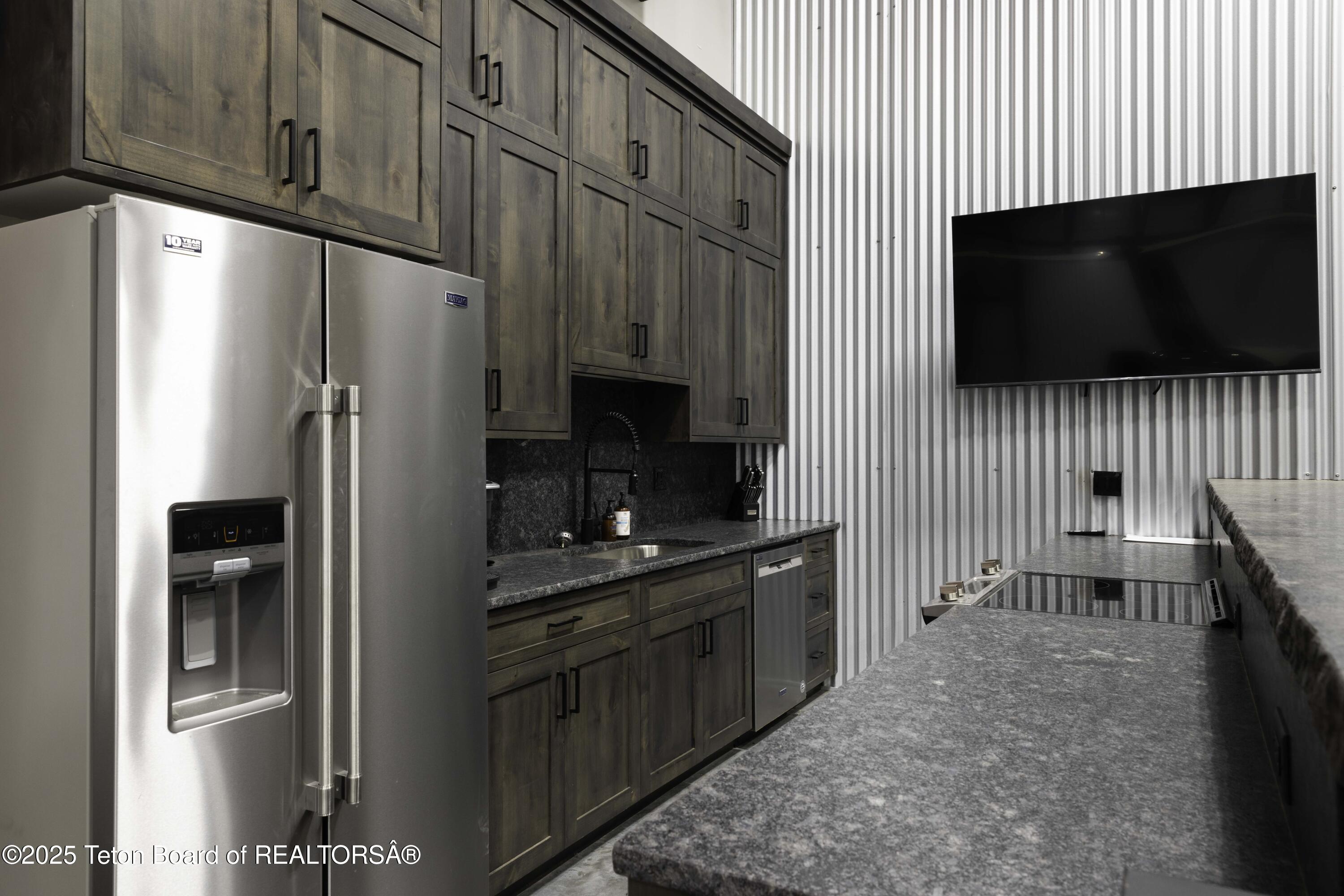 42 Airport Road Afton, WY 83110 - Photo 10 of 16 Web - Hangar 42-5