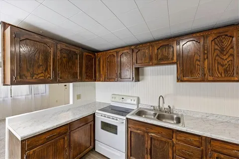$200,000 | 3618 Shawnee Drive, Kansas City, KS 66106