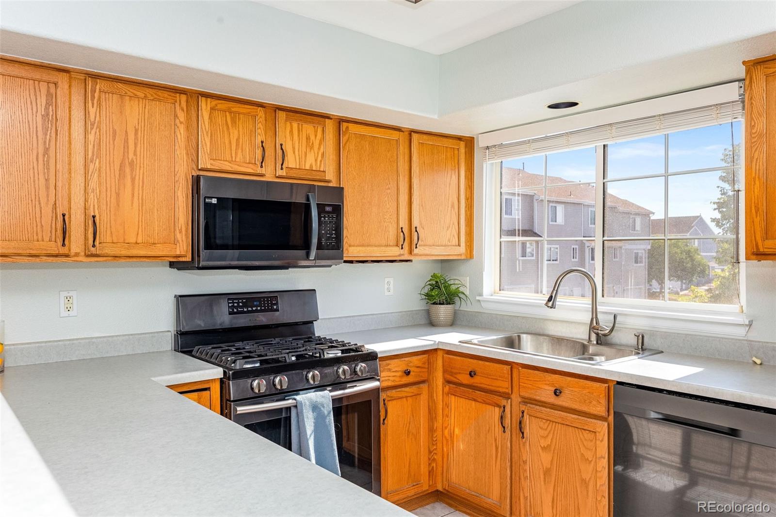 8199 Welby Road, Unit 4106 Denver, CO 80229 - Photo 8 of 22 Gallery Image 8