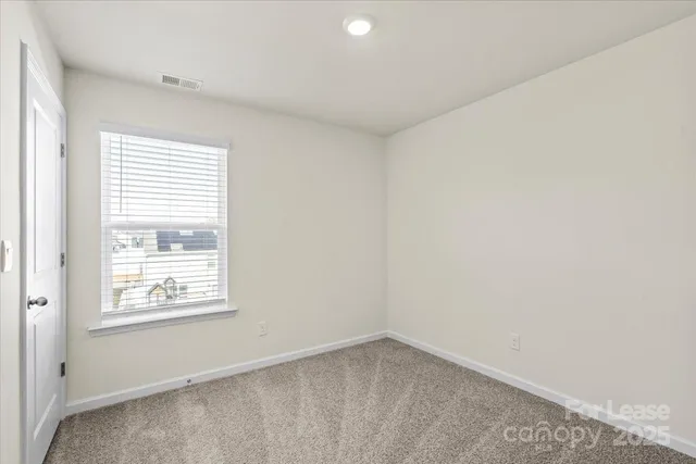 $2,300 | 1339 37th Ave Lane Northeast, Hickory, NC 28601