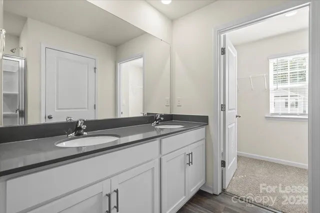 $2,300 | 1339 37th Ave Lane Northeast, Hickory, NC 28601