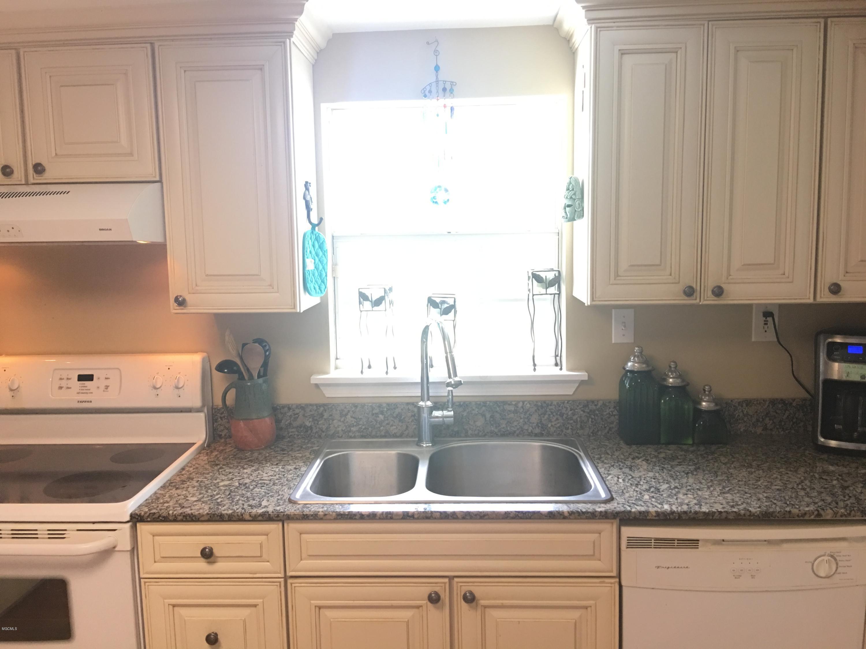 26323 Eddy Road Pass Christian, MS 39571 - Photo 11 of 26 Kitchen