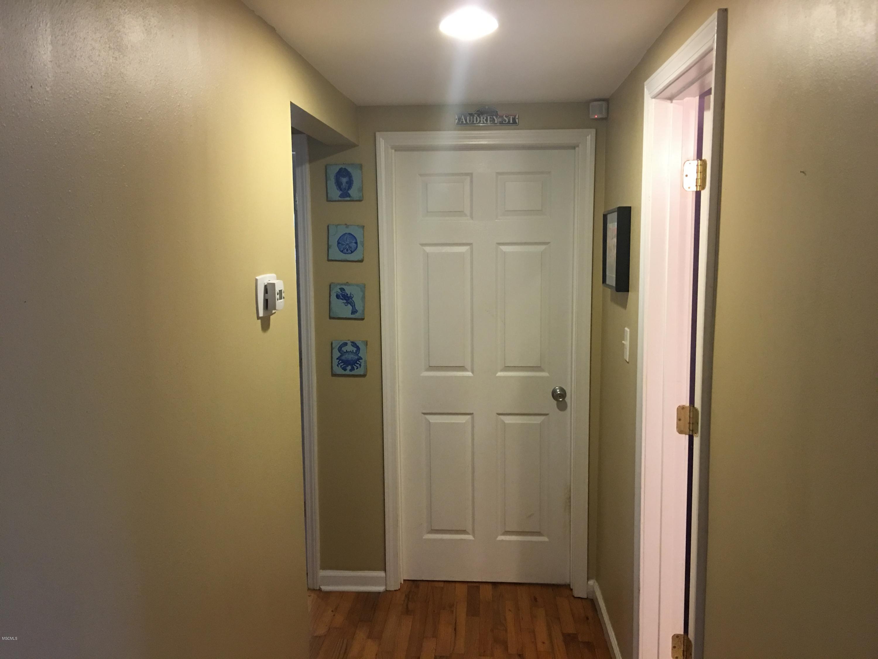 26323 Eddy Road Pass Christian, MS 39571 - Photo 18 of 26 Hall
